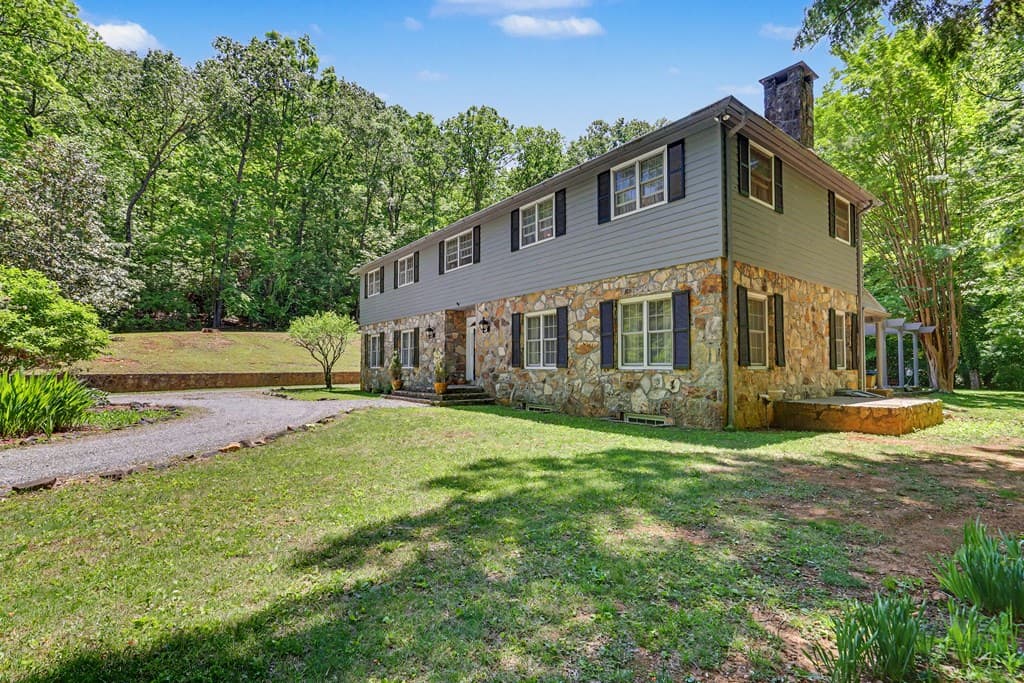 1127 Burch Branch Road, Hiawassee GA 30546 - Photo