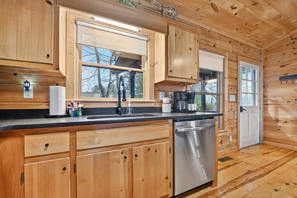 89 N Whitepath Circle, Ellijay GA 30540 - Photo