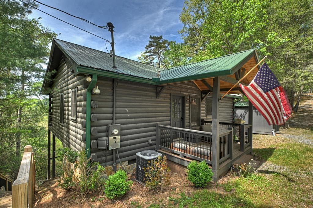 89 N Whitepath Circle, Ellijay GA 30540 - Primary photo