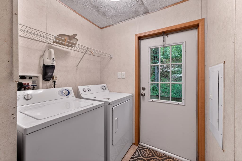 282 West Cherry, Hayesville NC 28904 - Photo