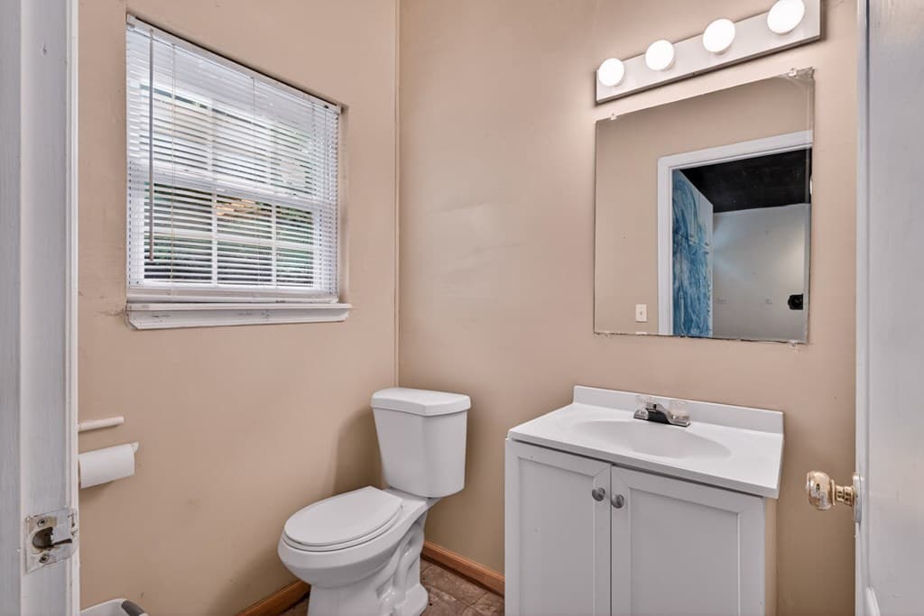 282 West Cherry, Hayesville NC 28904 - Photo