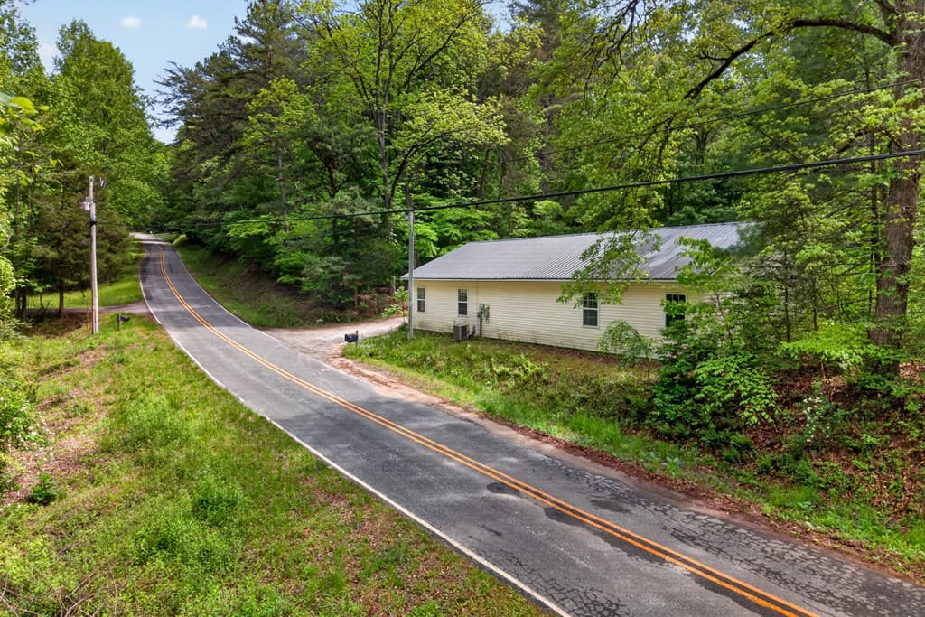 282 West Cherry, Hayesville NC 28904 - Photo