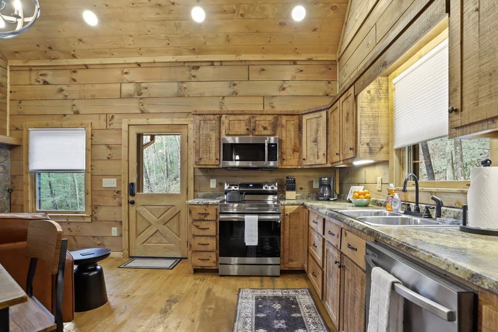 187 Cashes Valley Lane, Cherry Log GA 30522 - Photo