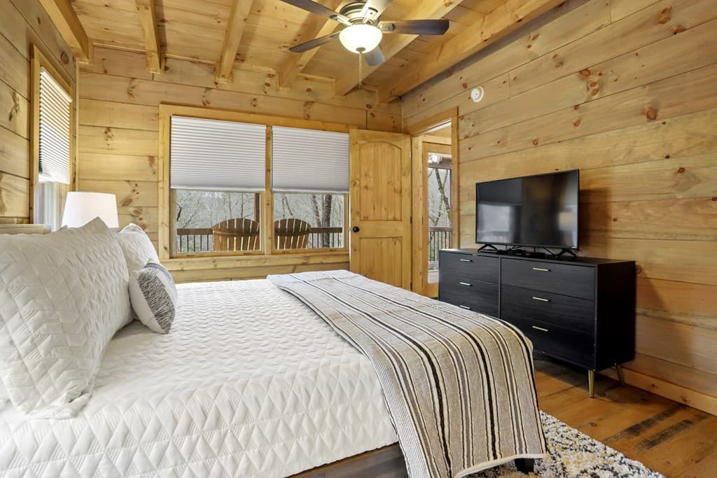 187 Cashes Valley Lane, Cherry Log GA 30522 - Photo