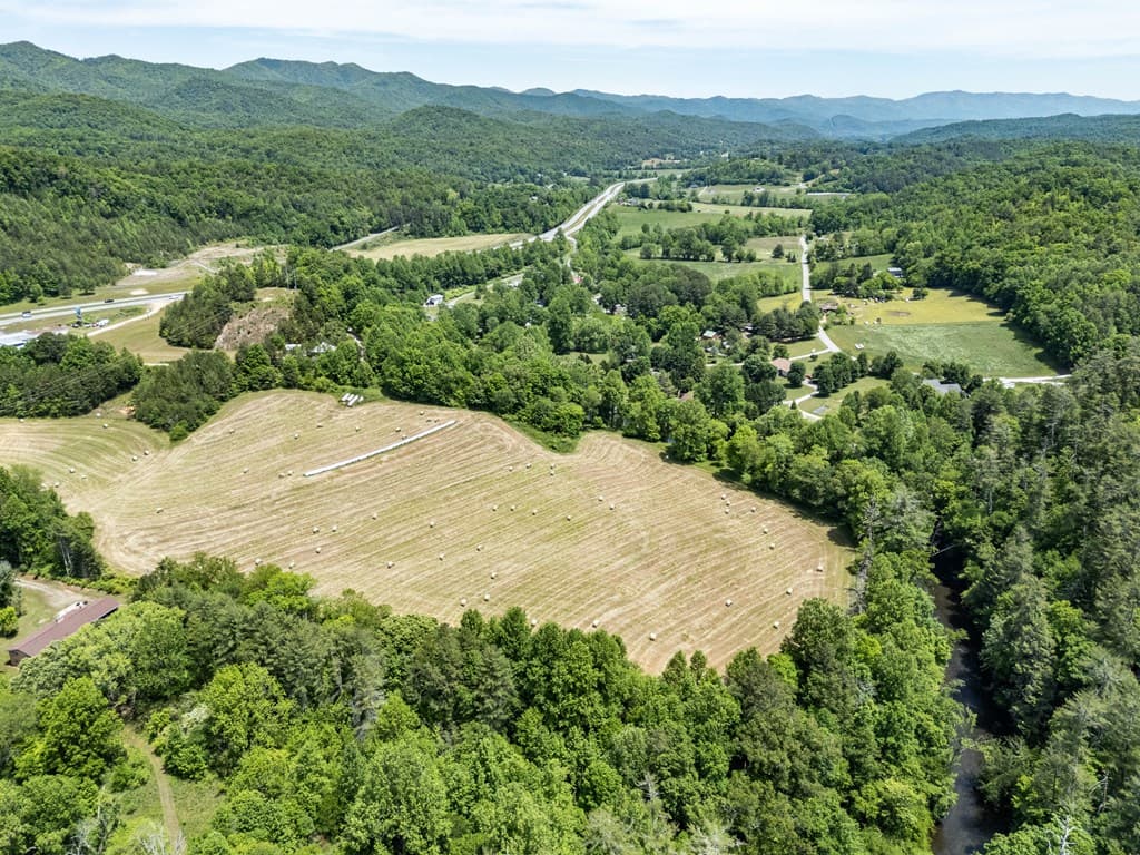 3674 Us 19, Marble NC 28905 - Photo