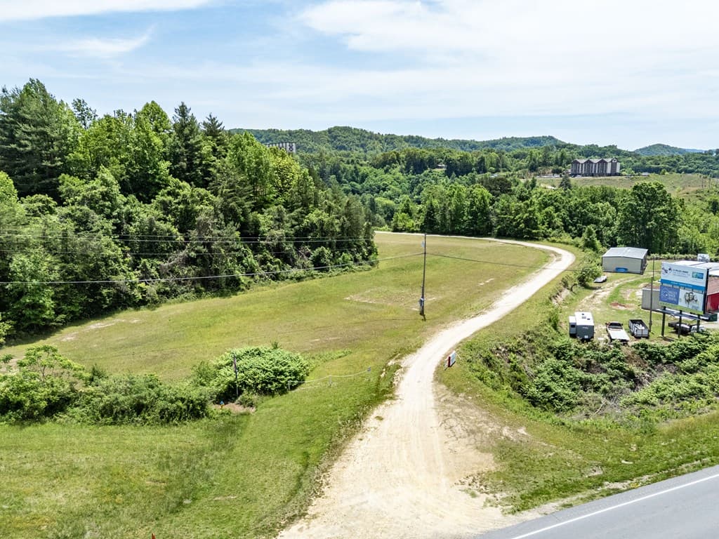3674 Us 19, Marble NC 28905 - Photo