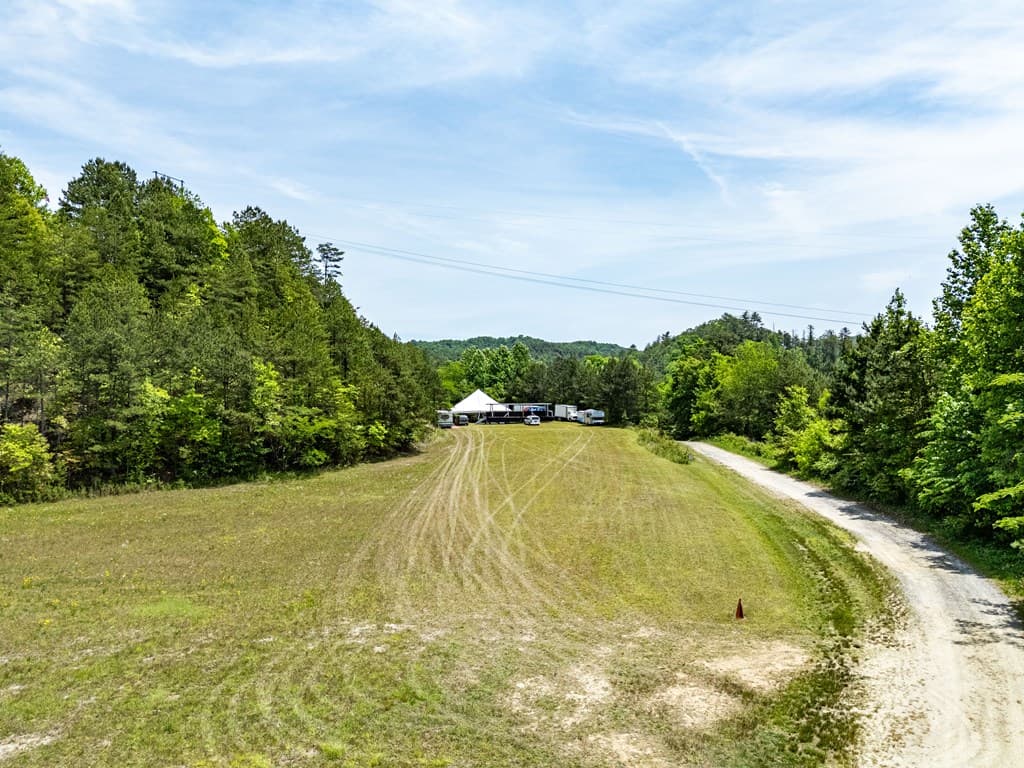 3674 Us 19, Marble NC 28905 - Photo