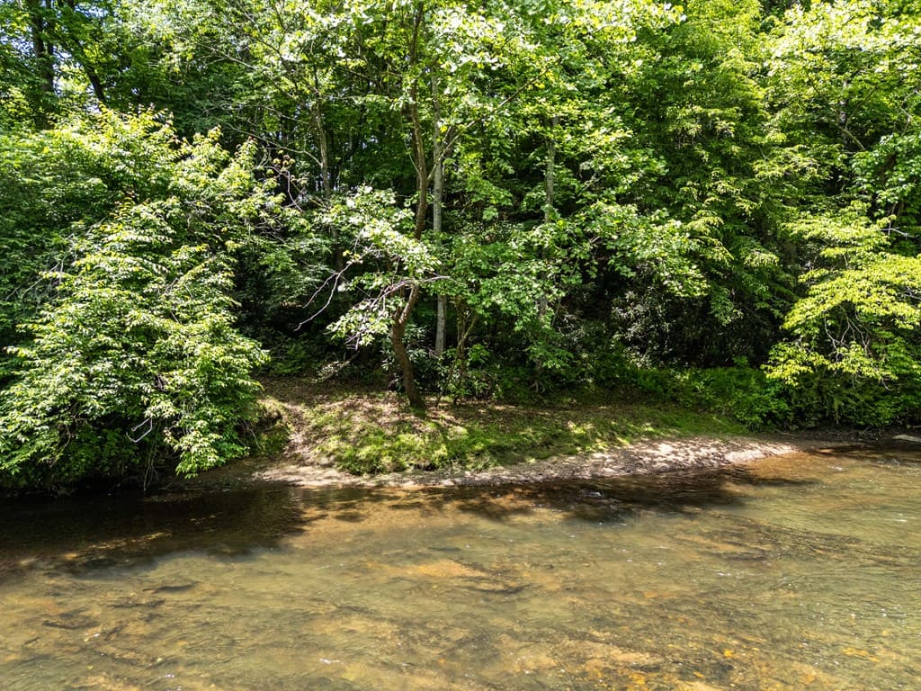 3674 Us 19, Marble NC 28905 - Photo