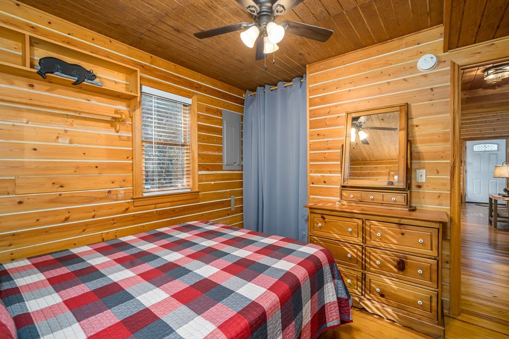 517 Ridge Road, Blue Ridge GA 30513 - Photo