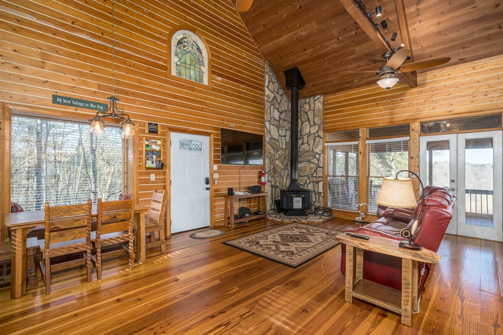 517 Ridge Road, Blue Ridge GA 30513 - Photo