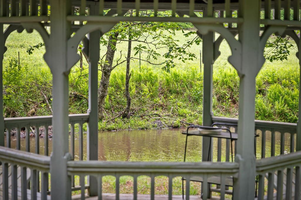 916 Old Cashes Valley Road, Blue Ridge GA 30513 - Photo
