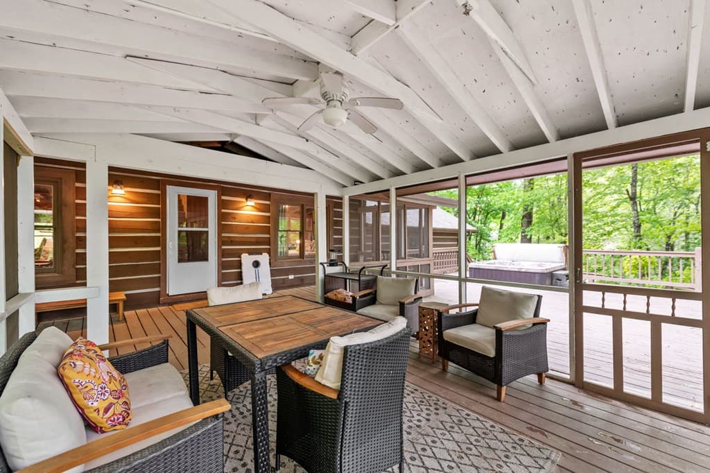 916 Old Cashes Valley Road, Blue Ridge GA 30513 - Photo
