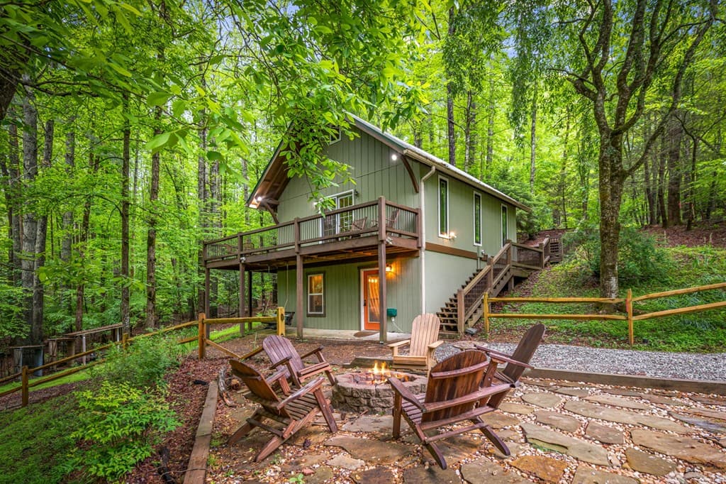 916 Old Cashes Valley Road, Blue Ridge GA 30513 - Photo