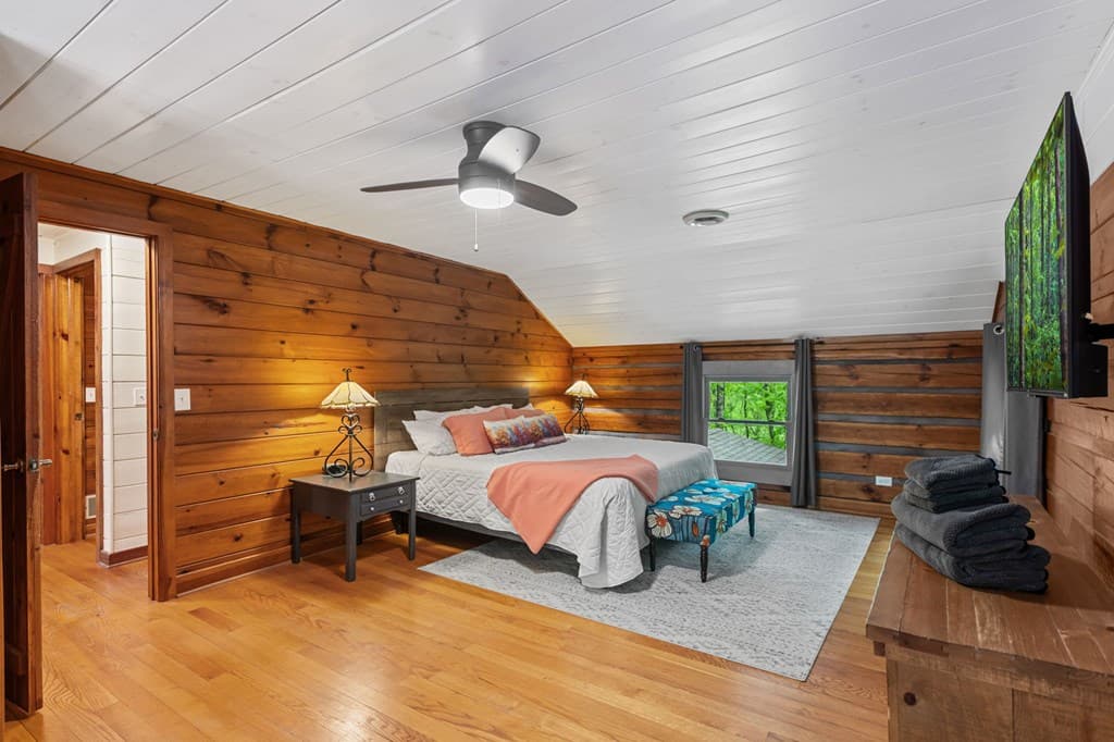 916 Old Cashes Valley Road, Blue Ridge GA 30513 - Photo