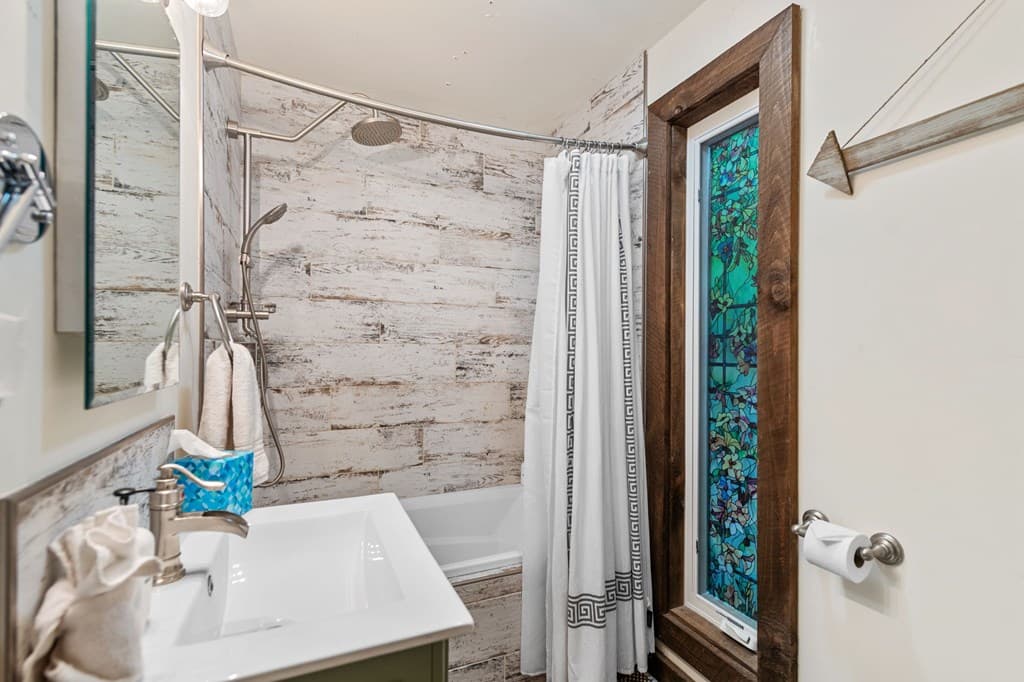 916 Old Cashes Valley Road, Blue Ridge GA 30513 - Photo