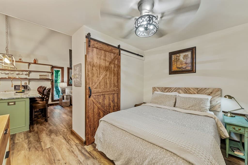 916 Old Cashes Valley Road, Blue Ridge GA 30513 - Photo