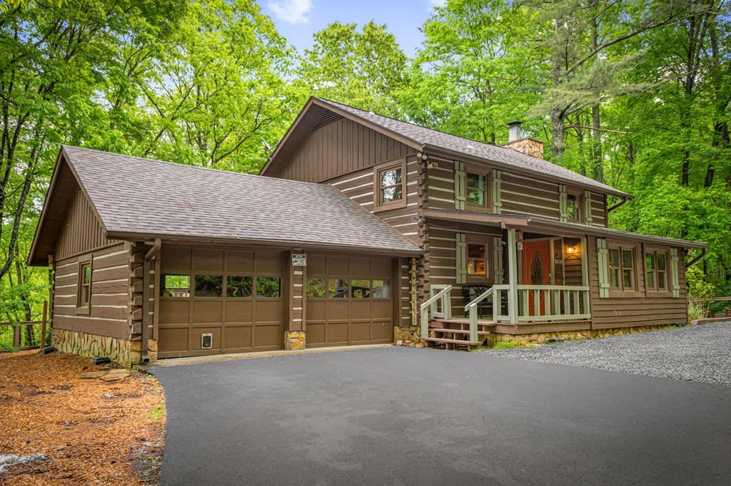 916 Old Cashes Valley Road, Blue Ridge GA 30513 - Photo