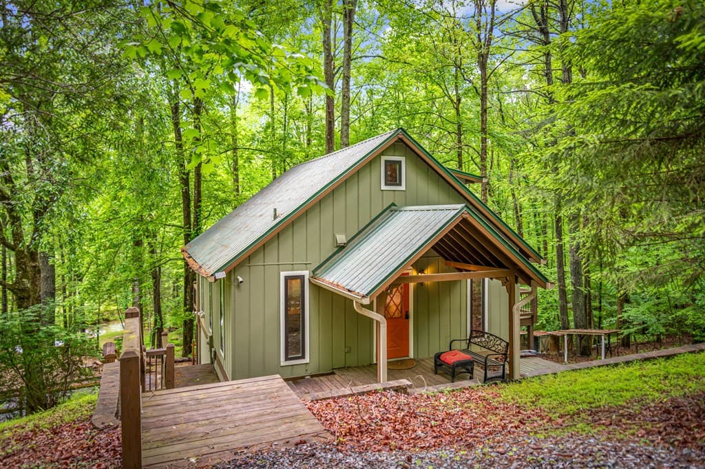 916 Old Cashes Valley Road, Blue Ridge GA 30513 - Photo