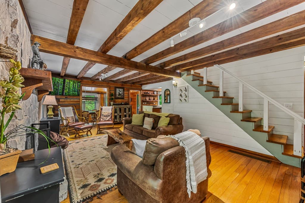 916 Old Cashes Valley Road, Blue Ridge GA 30513 - Photo