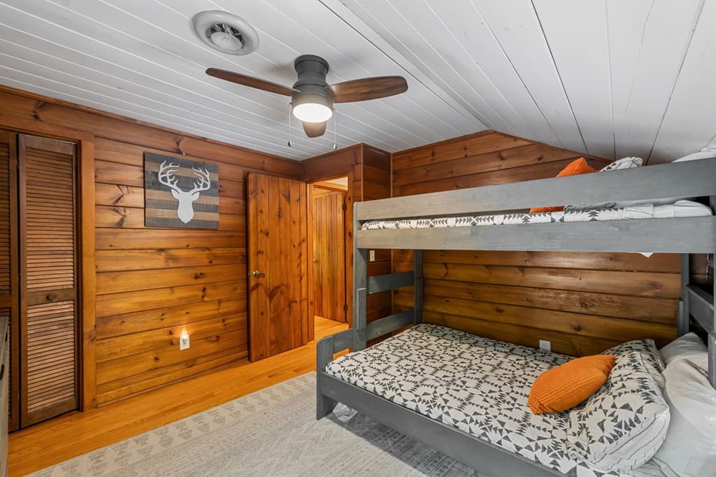 916 Old Cashes Valley Road, Blue Ridge GA 30513 - Photo