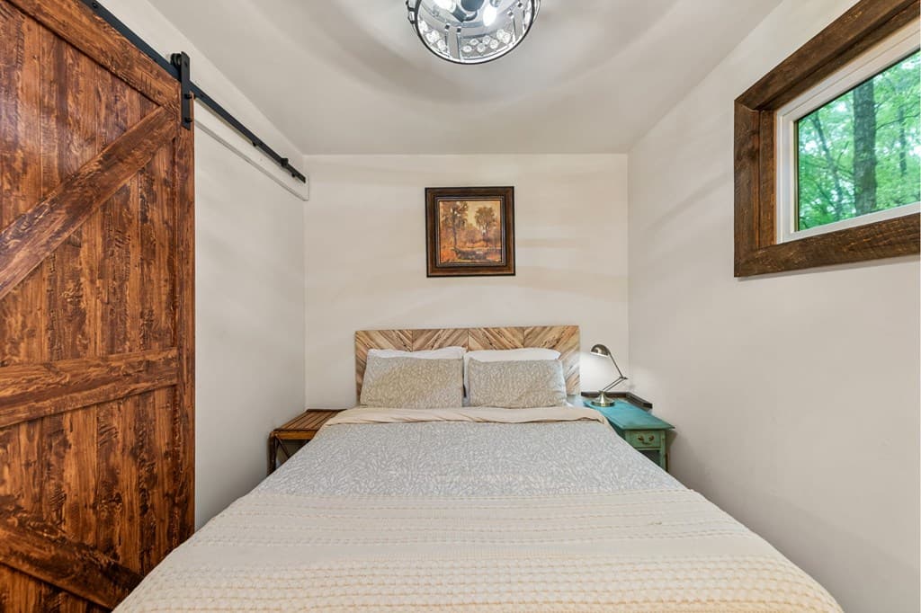 916 Old Cashes Valley Road, Blue Ridge GA 30513 - Photo