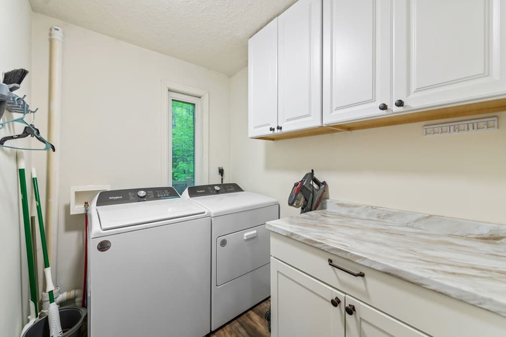 916 Old Cashes Valley Road, Blue Ridge GA 30513 - Photo
