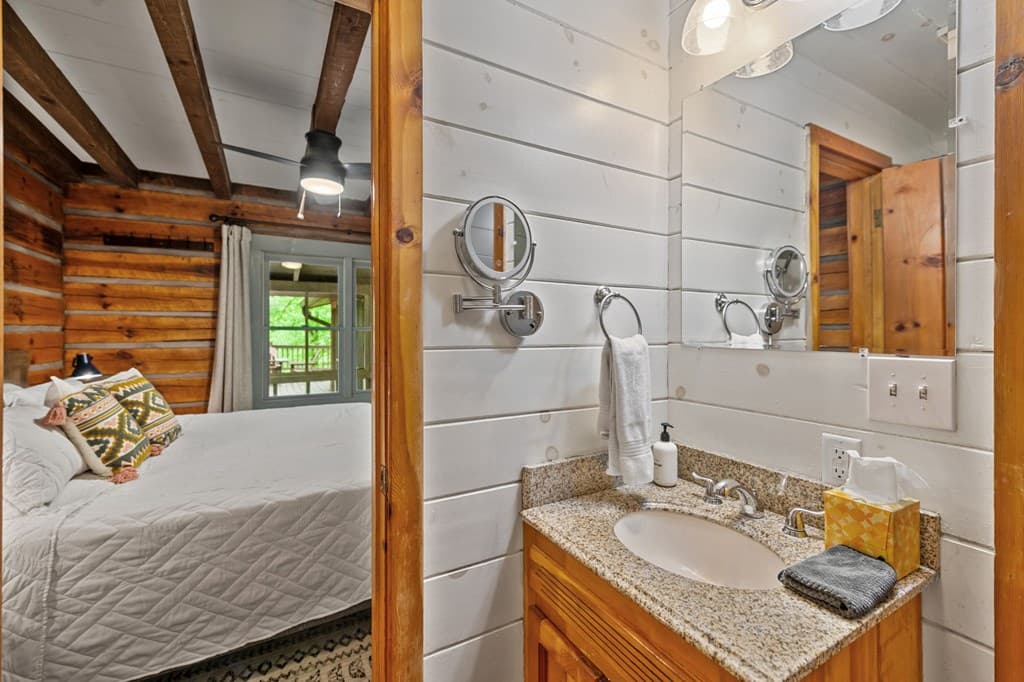 916 Old Cashes Valley Road, Blue Ridge GA 30513 - Photo
