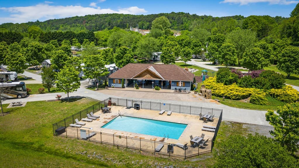 122 Mountain Meadows Drive, Morganton GA 30560 - Photo