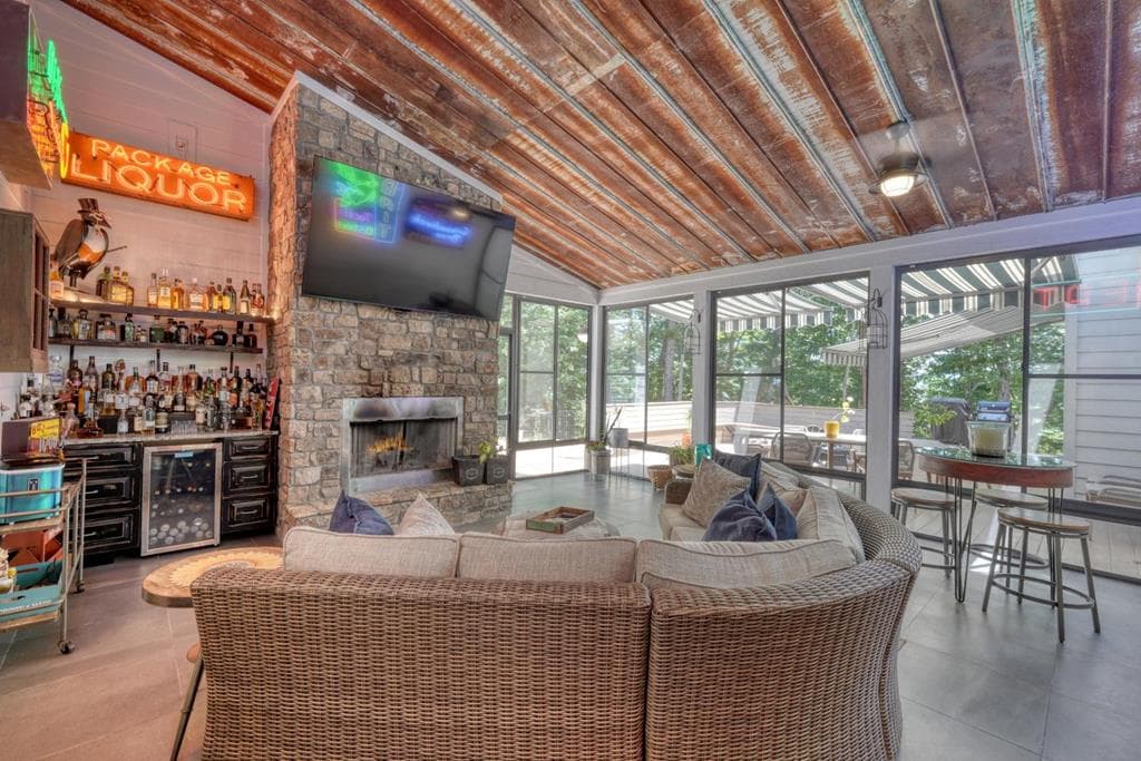 392 Mustang Trail, Blairsville GA 30512 - Photo