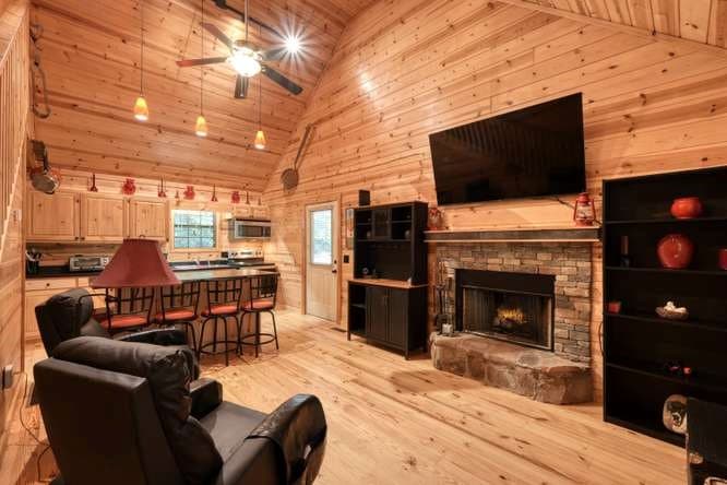 147 Mountain Top View Road, Blairsville GA 30512 - Photo