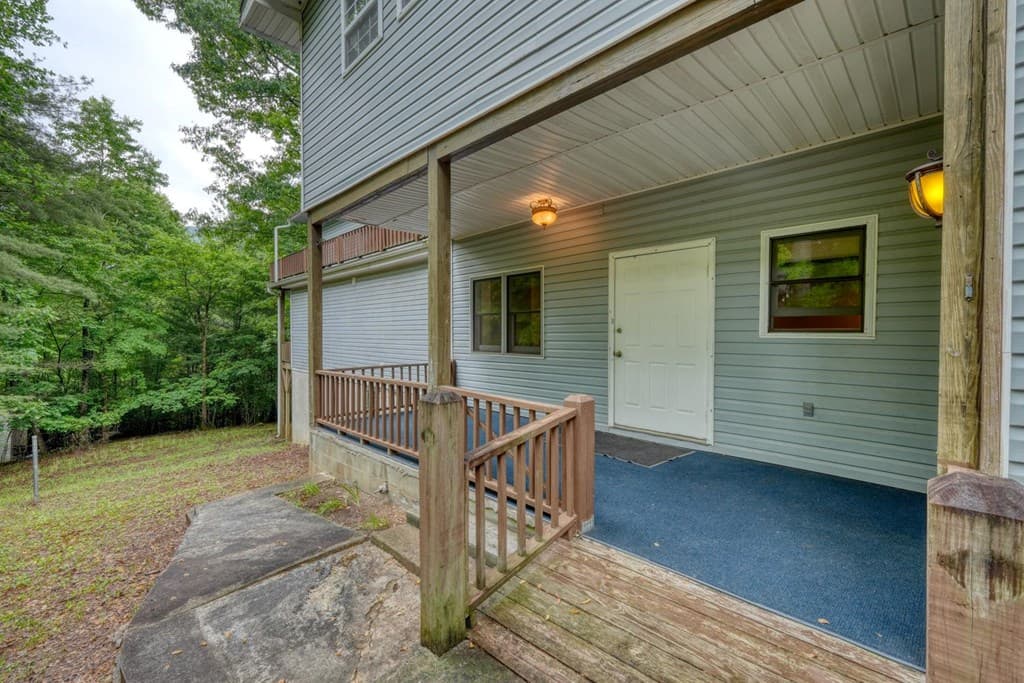 1066 Ridge Road, Hiawassee GA 30546 - Photo