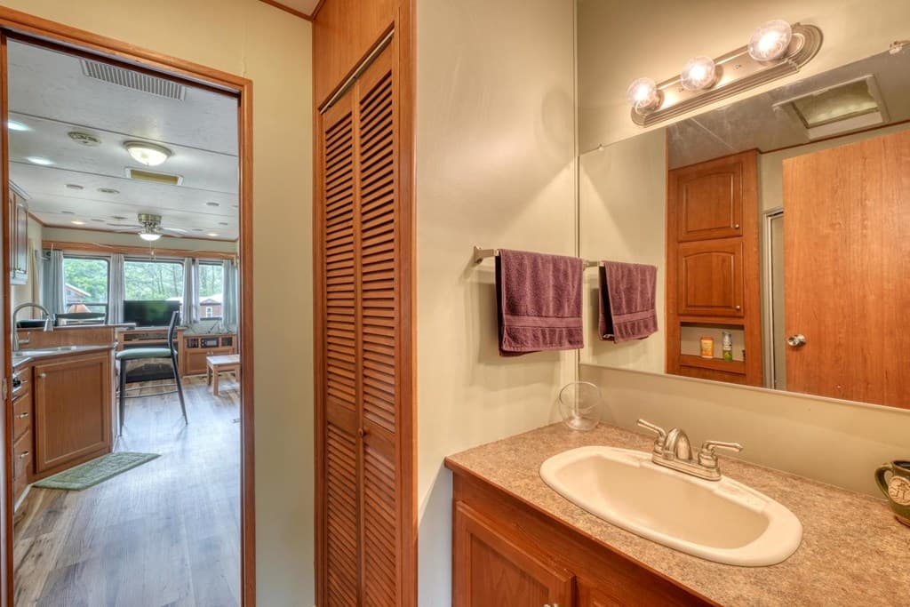568 Parks Road, Hiawassee GA 30546 - Photo