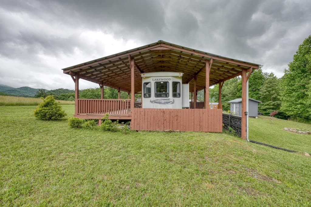 568 Parks Road, Hiawassee GA 30546 - Photo