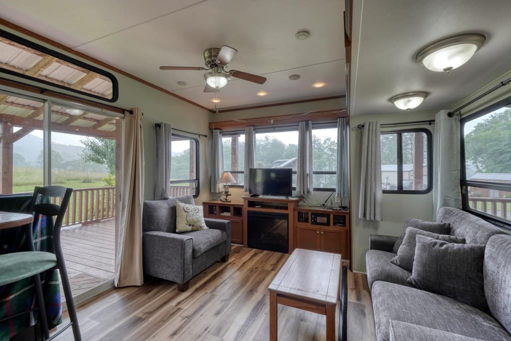 568 Parks Road, Hiawassee GA 30546 - Photo