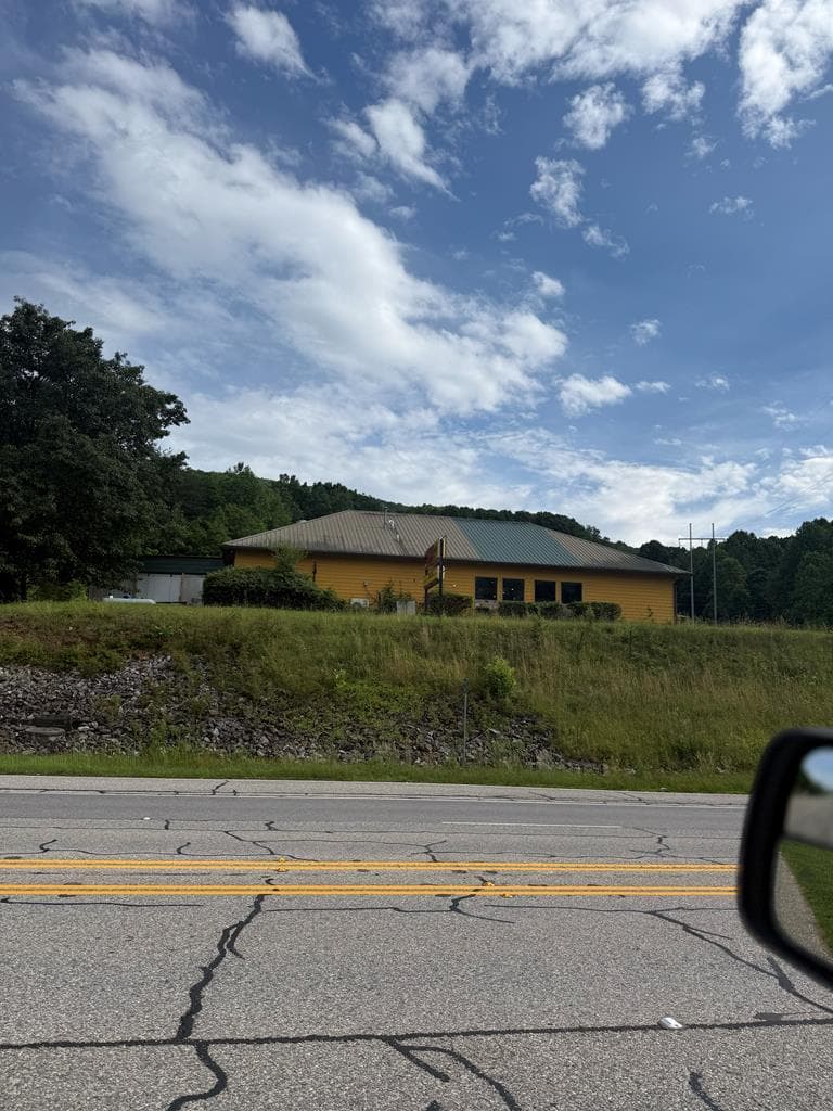 3064 W Us Hwy 76 W, Hiawassee GA 30546 - Primary photo