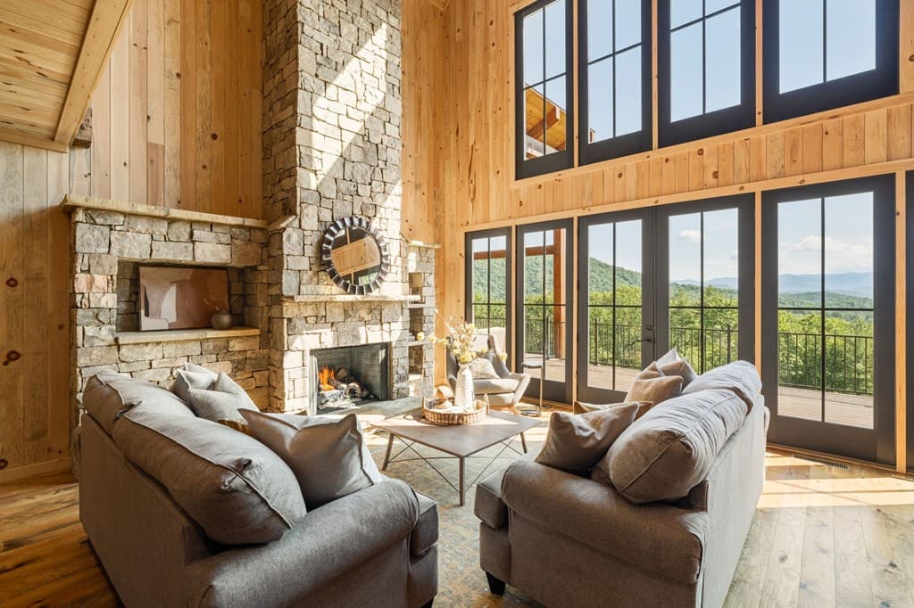 11758 Chatsworth Hwy, Ellijay GA 30540 - Photo