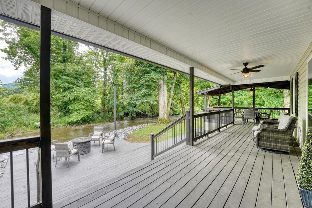 33 Tusquittee Valley Lane, Hayesville NC 28904 - Photo