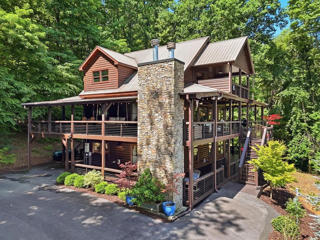 135 Bandit Lane, Blue Ridge GA 30513 - Photo