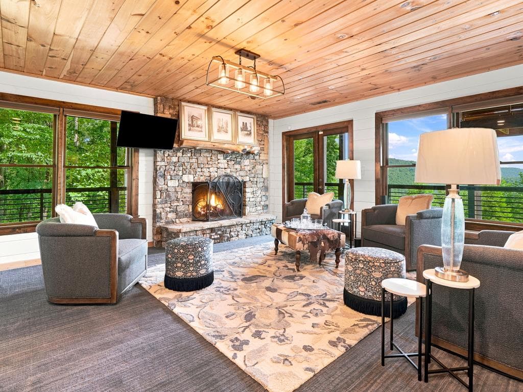 135 Bandit Lane, Blue Ridge GA 30513 - Photo