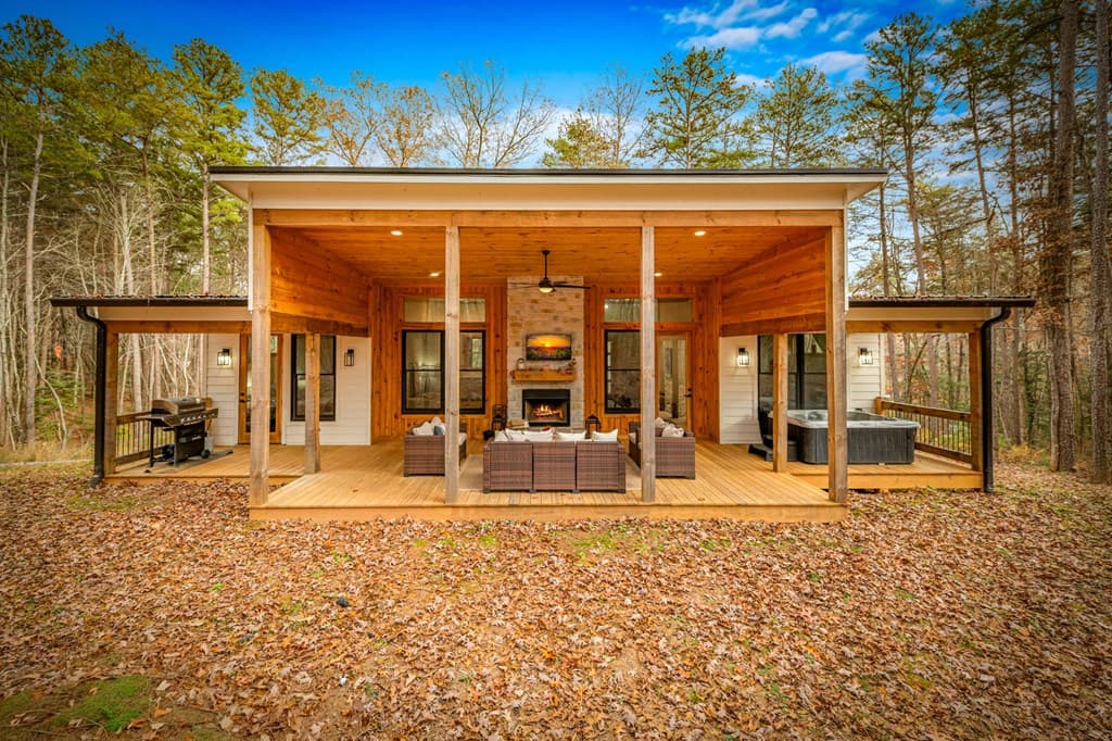 649 Lees Ride, Mccaysville GA 30555 - Photo