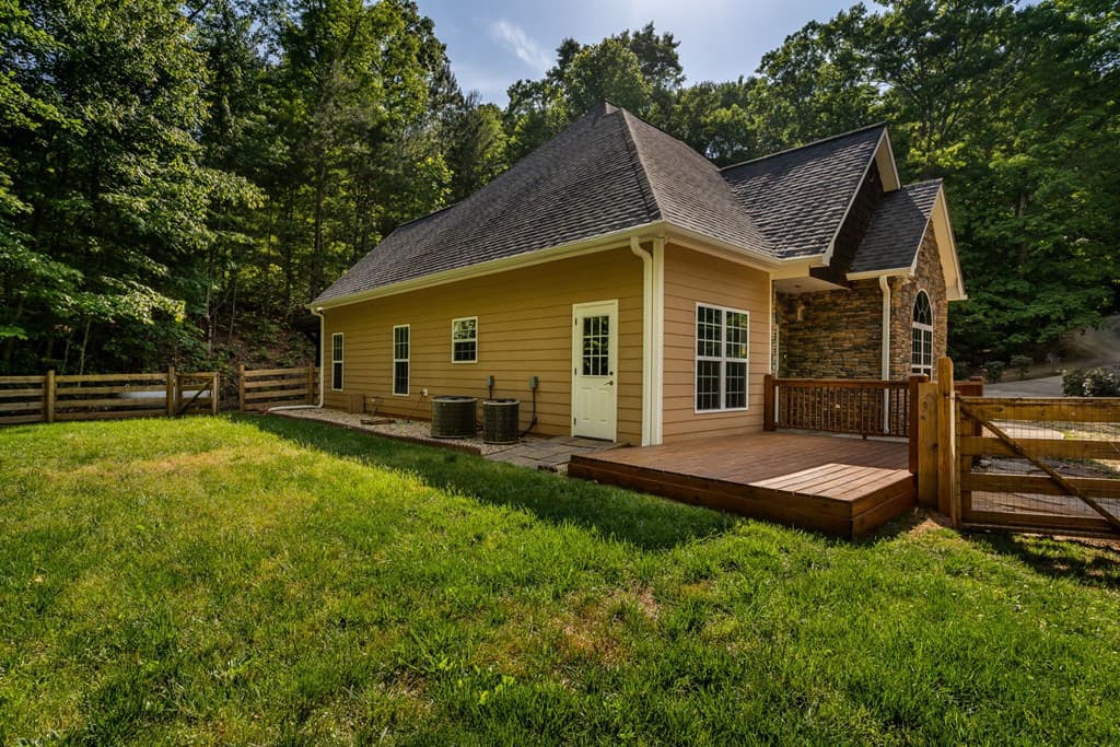 201 Oakawana Trail, Blue Ridge GA 30513 - Photo