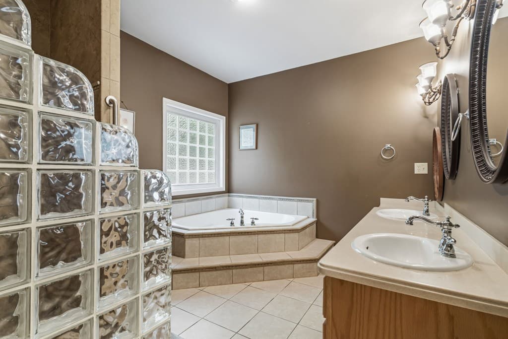 201 Oakawana Trail, Blue Ridge GA 30513 - Photo