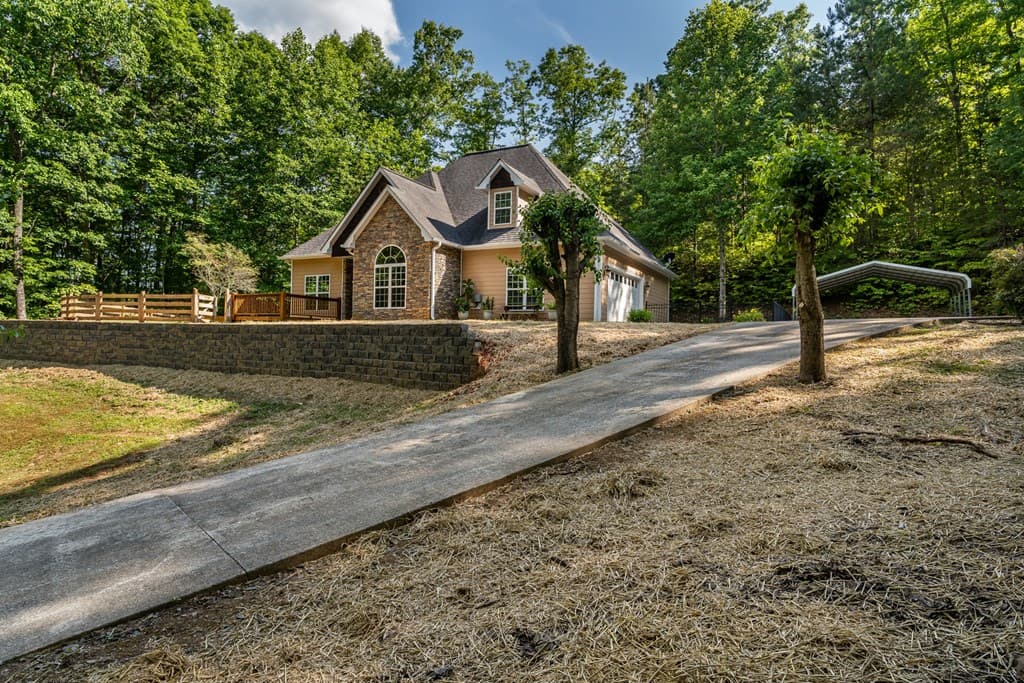 201 Oakawana Trail, Blue Ridge GA 30513 - Photo