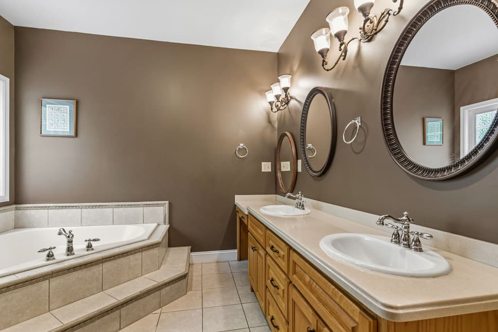 201 Oakawana Trail, Blue Ridge GA 30513 - Photo