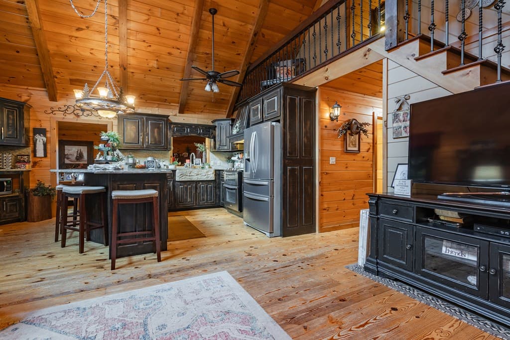270 Stone Lane, Blue Ridge GA 30513 - Photo