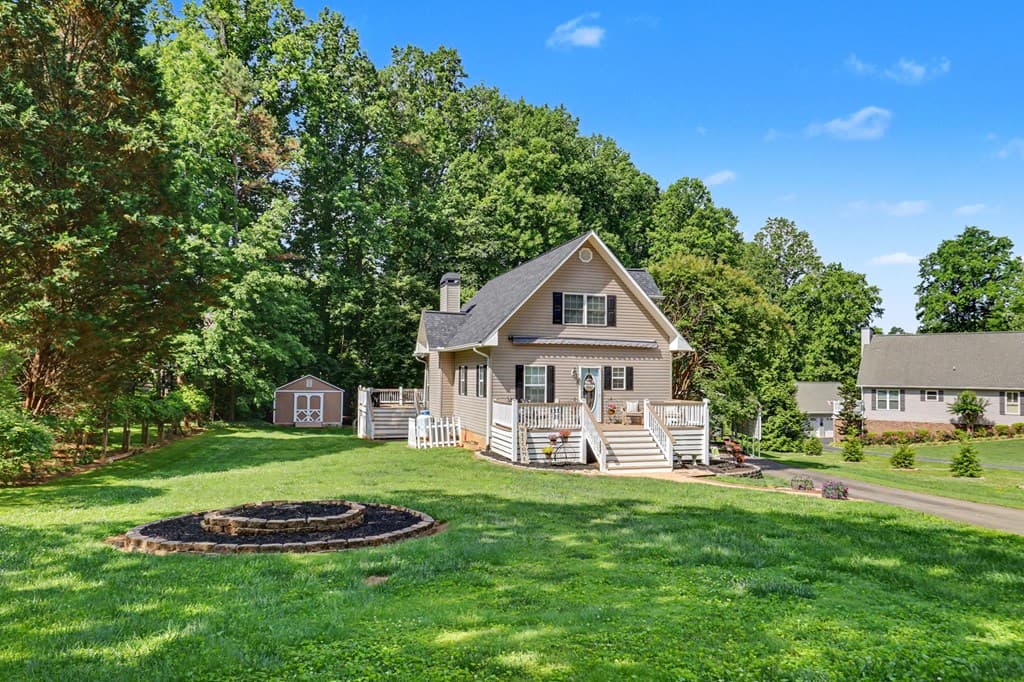 2255 Thunder Oak, Young Harris GA 30582 - Photo