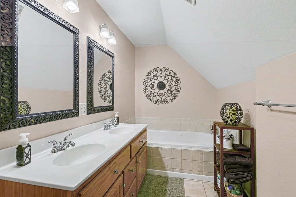 2255 Thunder Oak, Young Harris GA 30582 - Photo