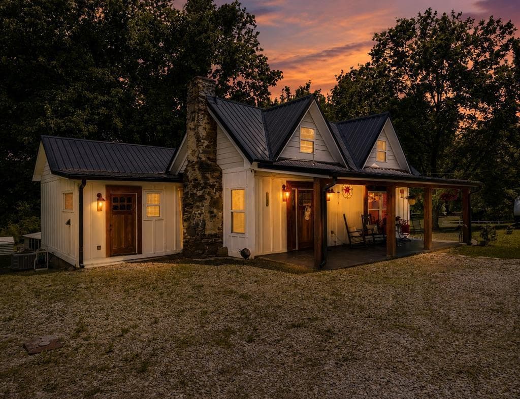 130 Old Blairsville Hwy, Talking Rock GA 30175 - Photo