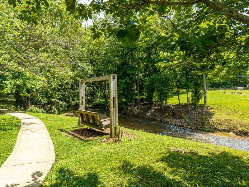 130 Old Blairsville Hwy, Talking Rock GA 30175 - Photo