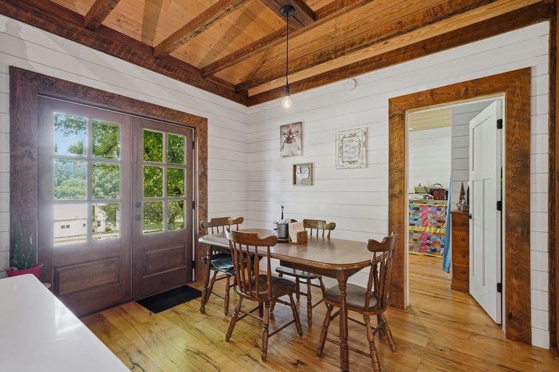130 Old Blairsville Hwy, Talking Rock GA 30175 - Photo